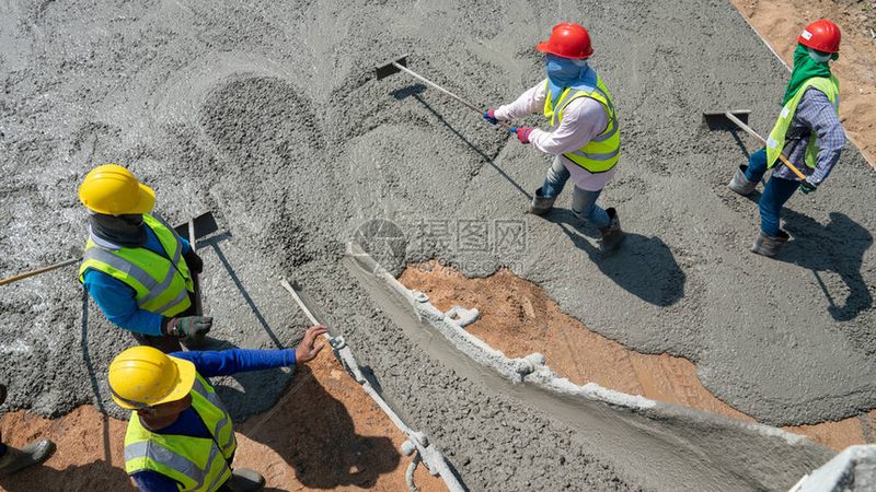 建筑资质代办费用揭秘：包含哪些服务与注意事项