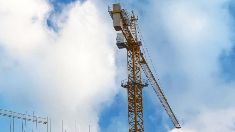 单元式幕墙与框架式幕墙：适用建筑类型的差异解析**